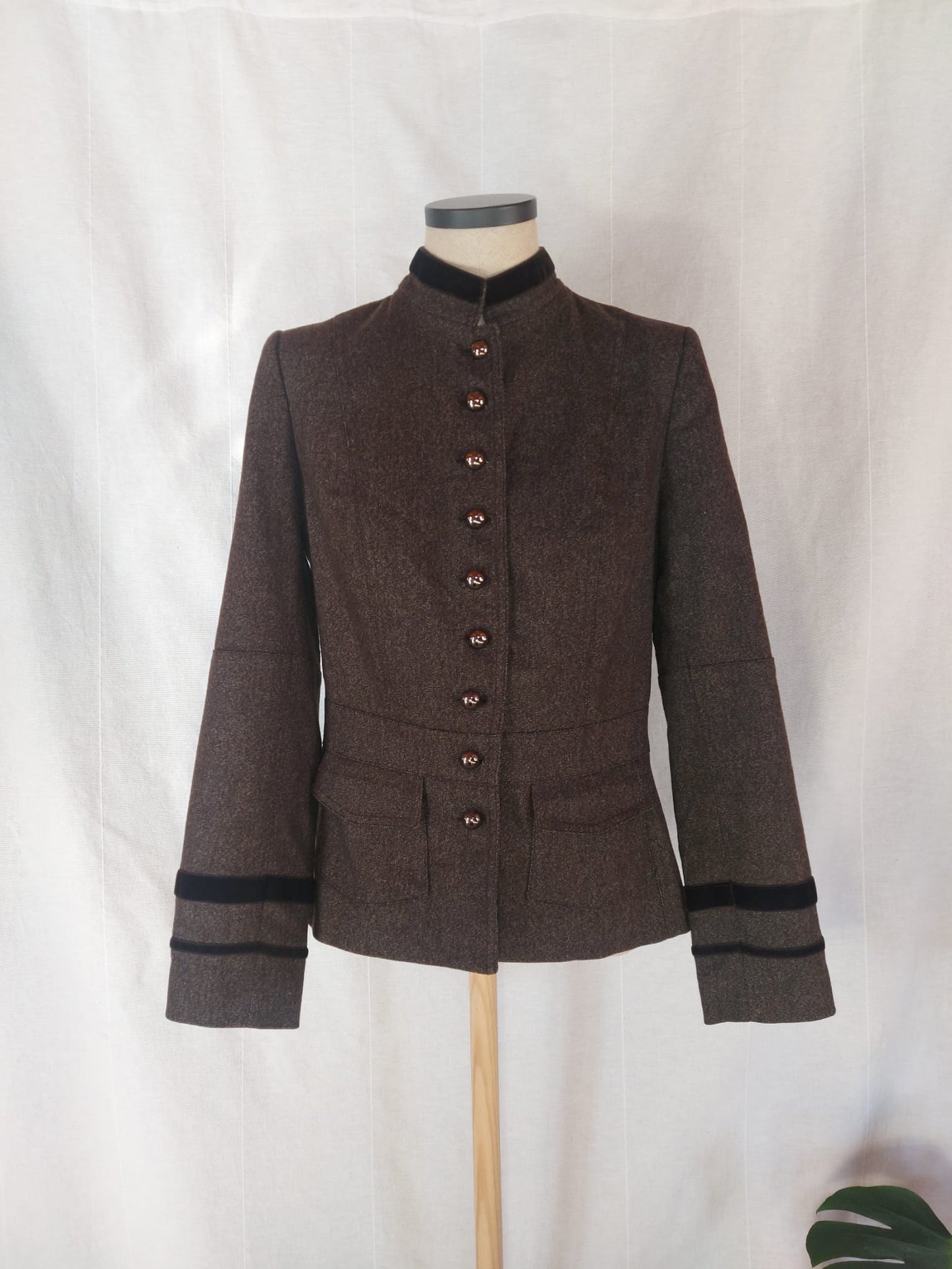 Blazer Caroll