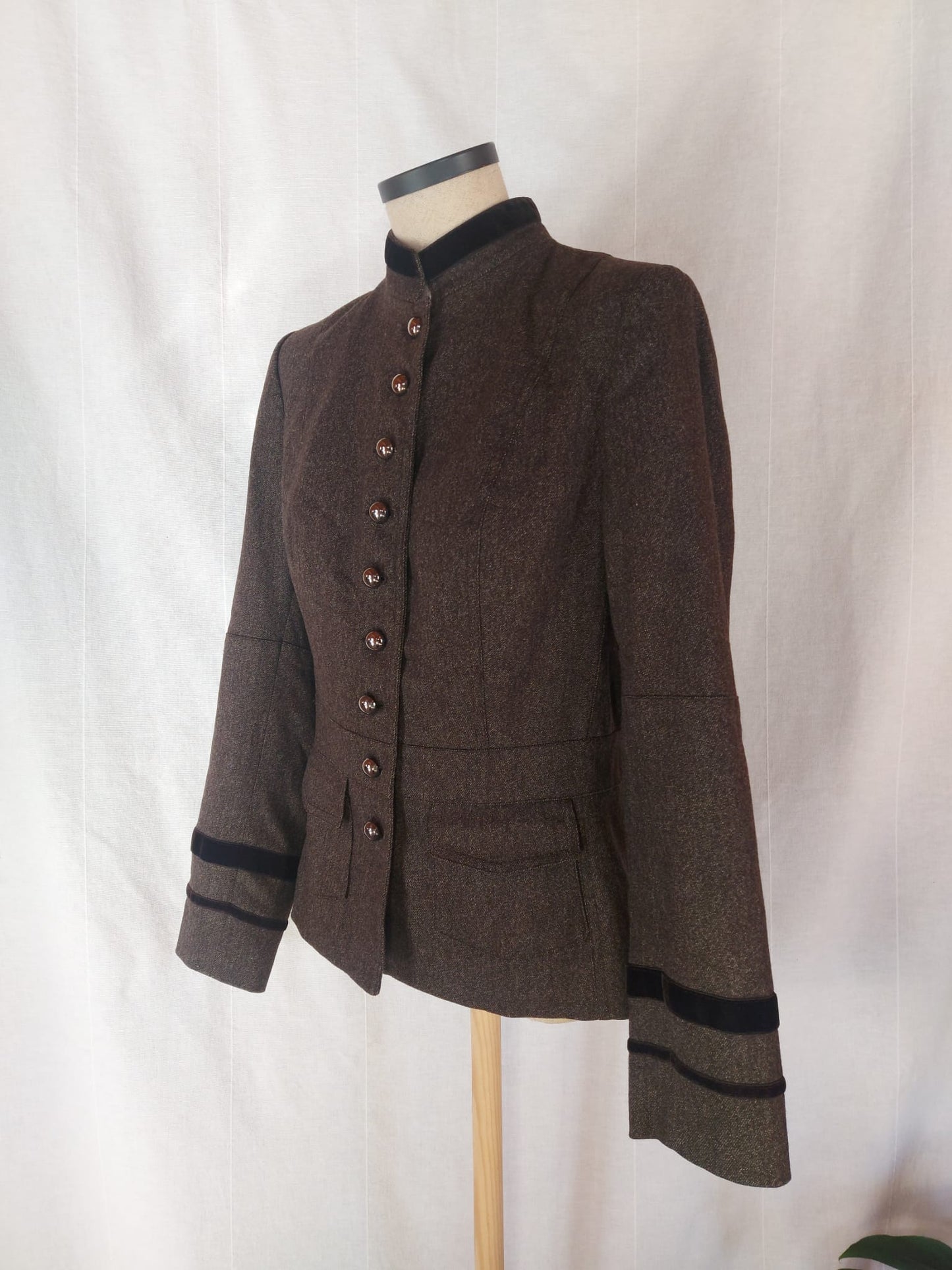 Blazer Caroll
