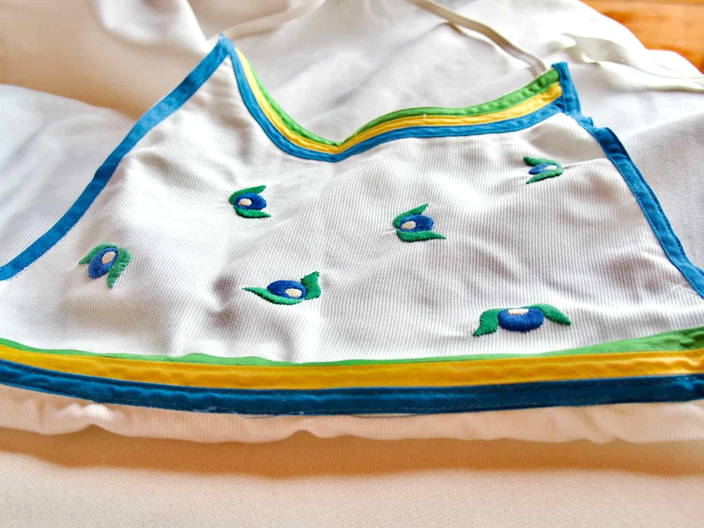 Flowers Apron B