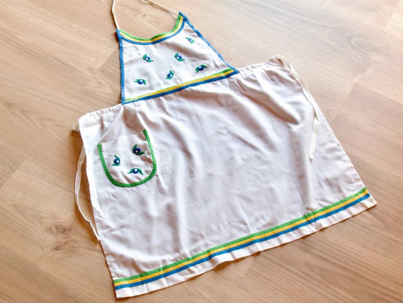 Flowers Apron B