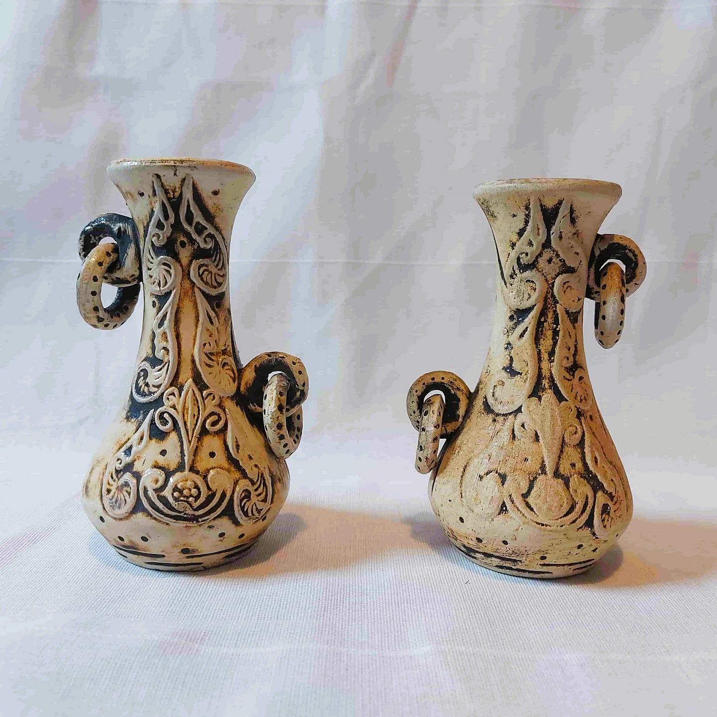 Two Vases Game