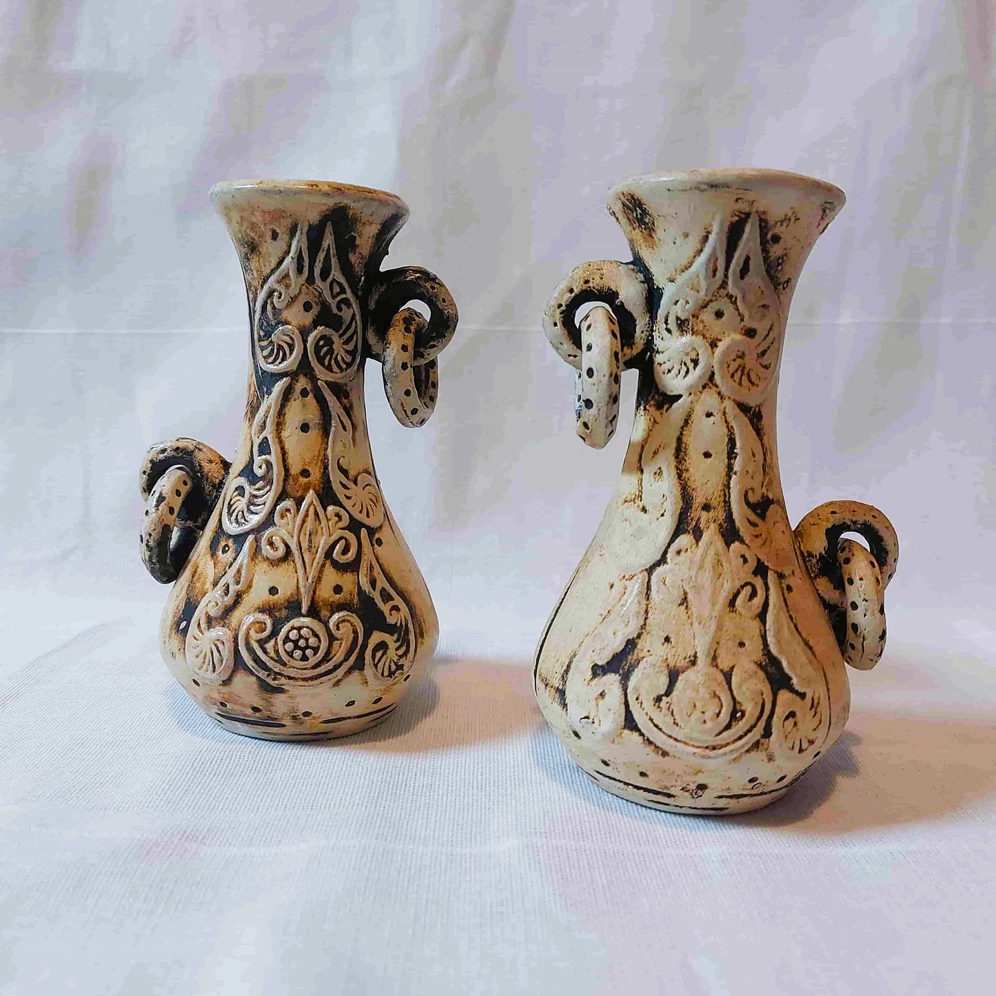 Two Vases Game