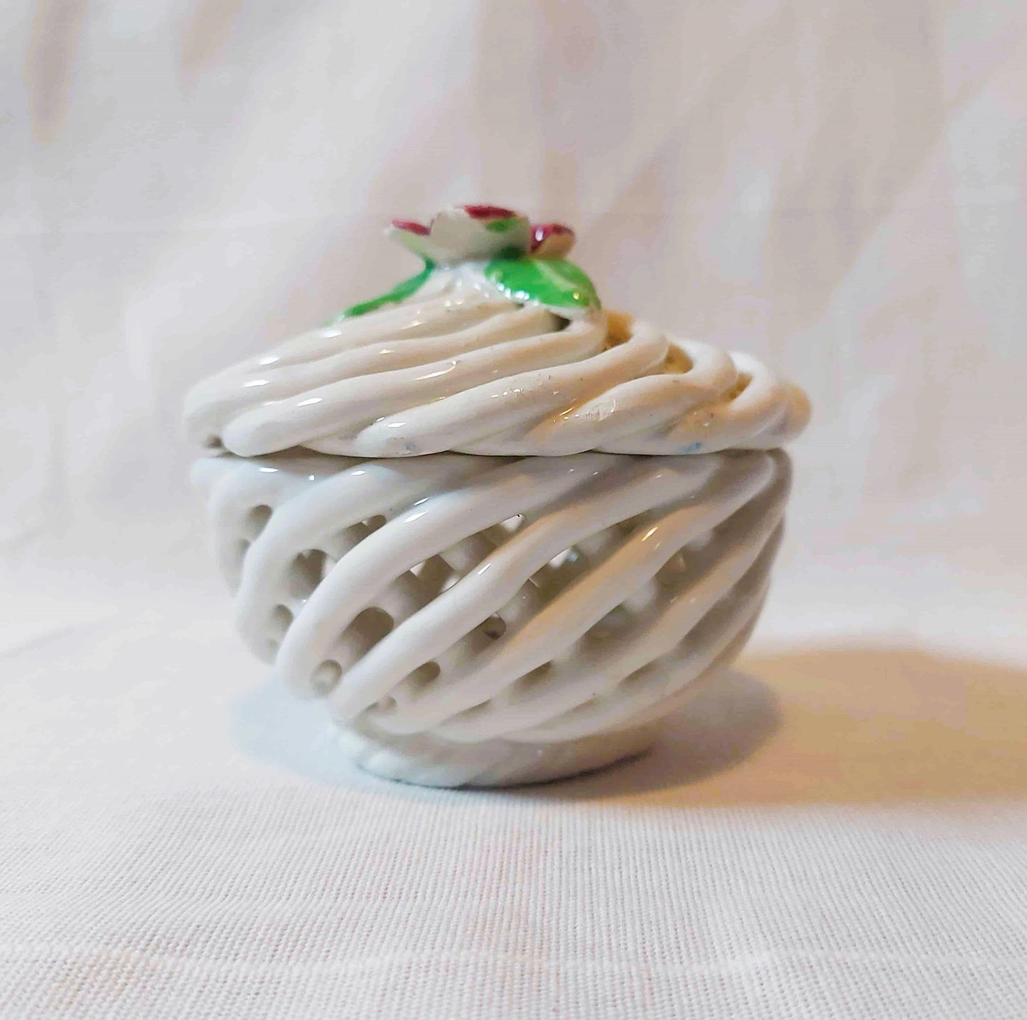Ceramic Flower Jewelry Box