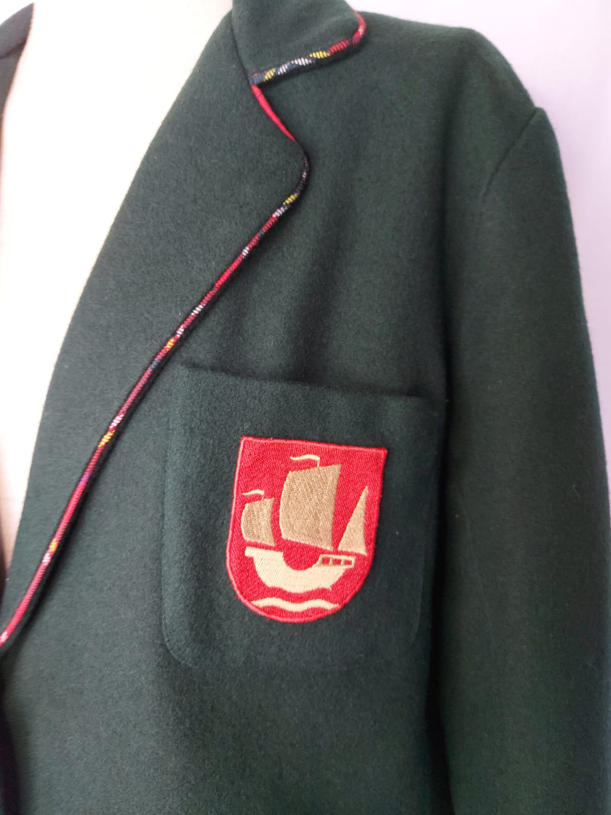 Chaqueta School